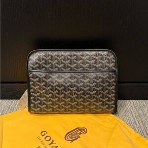 Black & Brown Canvas Toiletry Pouch